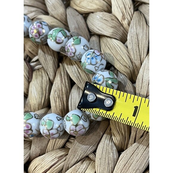 Vintage Dainty Green Gold Tone Cloisonne Enamel Flower Bead Stretch Bracelet - Picture 5 of 6